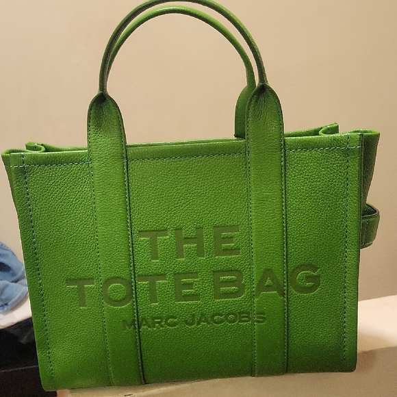 Marc Jacobs Vibrant Green Tote Bag - Picture 1 of 10